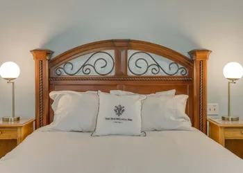 Hochelaga Inn hotel thumbnail 7