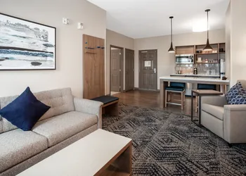Candlewood Suites Sioux Falls by IHG hotel thumbnail 3