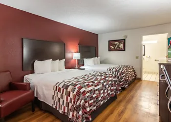 Red Roof Inn Forsyth hotel thumbnail 4