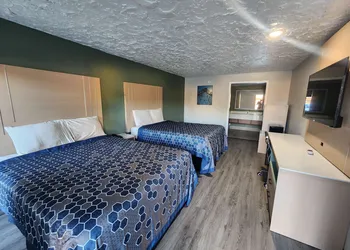 Americas Best Value Inn Longview hotel thumbnail 3