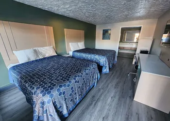 Americas Best Value Inn Longview hotel thumbnail 4