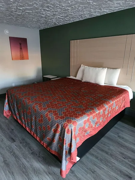 Americas Best Value Inn Longview hotel detail image 6