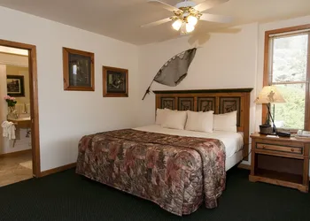 Wildwood Inn hotel thumbnail 8