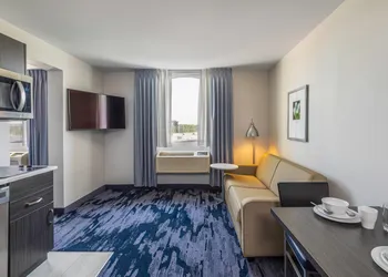 Quality Inn and Suites Winnipeg hotel thumbnail 6