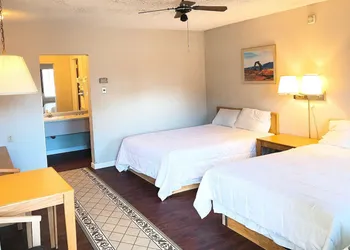 Appletree Inn hotel thumbnail 6