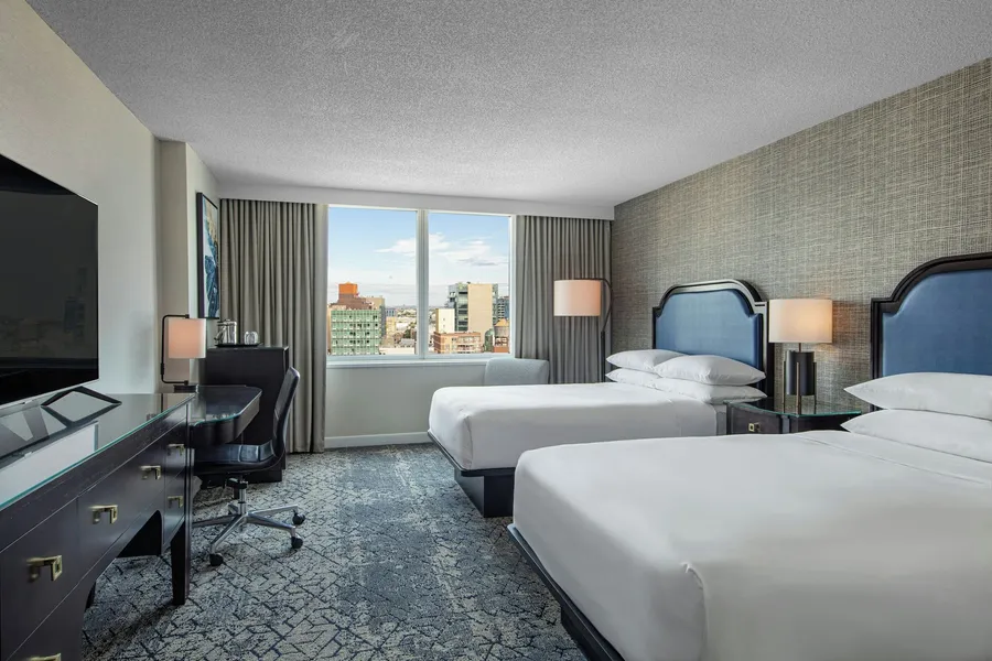Sheraton LaGuardia East Hotel hotel detail image 6