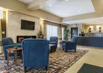 Comfort Inn & Suites Edmonton International Airport hotel thumbnail 6