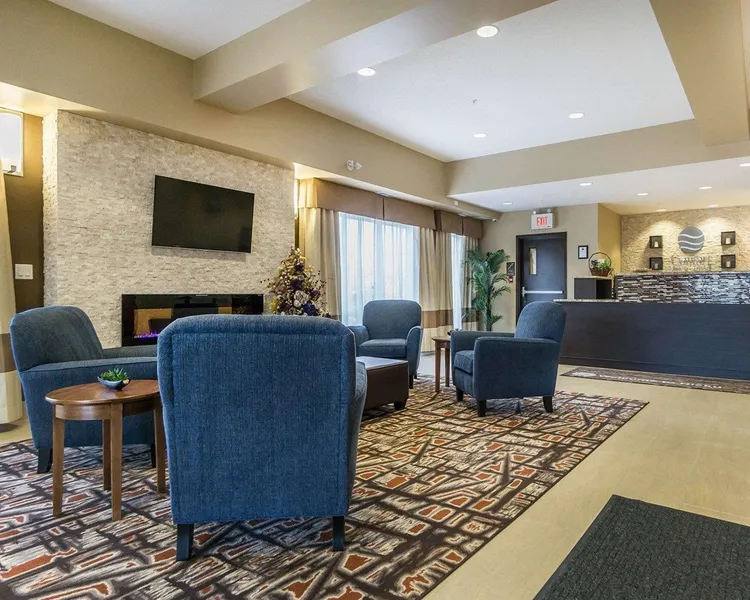 Comfort Inn & Suites Edmonton International Airport hotel detail image 6