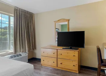 Extended Stay America Suites Boston Waltham 52 4th Ave hotel thumbnail 5