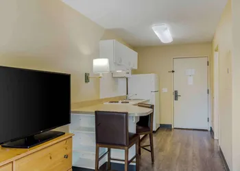 Extended Stay America Suites Boston Waltham 52 4th Ave hotel thumbnail 7