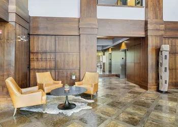The Oxford Hotel Bend hotel thumbnail 8