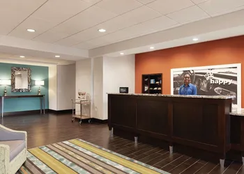Hampton Inn & Suites Mishawaka/South Bend at Heritage Square hotel thumbnail 6