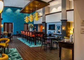 Hampton Inn & Suites Mishawaka/South Bend at Heritage Square hotel thumbnail 7