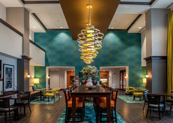 Hampton Inn & Suites Mishawaka/South Bend at Heritage Square hotel thumbnail 8