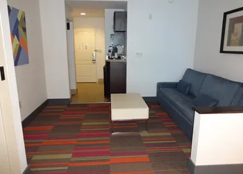 Holiday Inn Express & Suites, International Drive by IHG hotel thumbnail 5