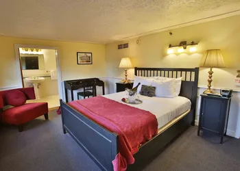 Delta King Hotel hotel thumbnail 7