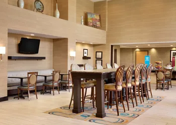 Hampton Inn & Suites Birmingham East Irondale hotel thumbnail 2