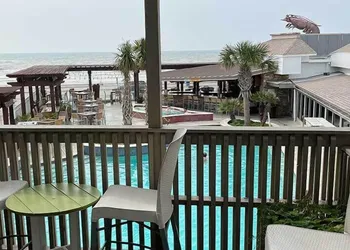 Gaido's Seaside Inn hotel thumbnail 7
