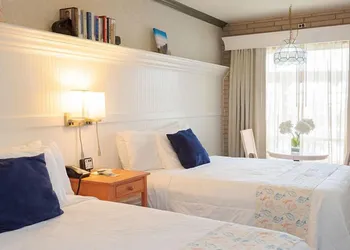 Gaido's Seaside Inn hotel thumbnail 8