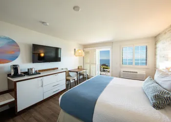 SeaCrest OceanFront Hotel hotel thumbnail 6