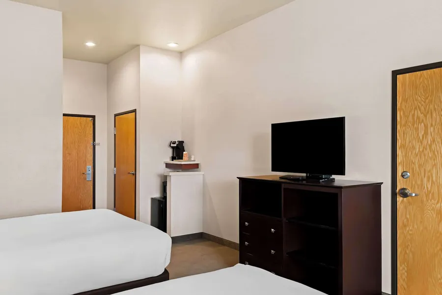 Comfort Inn & Suites Creswell hotel detail image 6