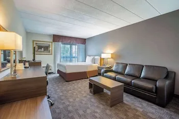 Days Inn by Wyndham Sudbury & Conference Centre hotel thumbnail 7