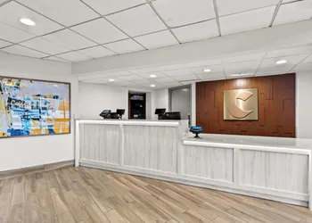 Comfort Inn & Suites Evansville Airport hotel thumbnail 2