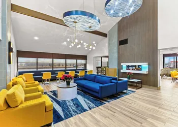 Comfort Inn & Suites Evansville Airport hotel thumbnail 3