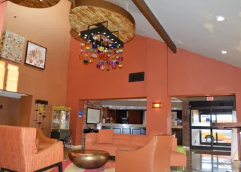 Comfort Inn & Suites Evansville Airport hotel thumbnail 4