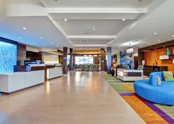 Fairfield Inn and Suites by Marriott Kamloops hotel thumbnail 2