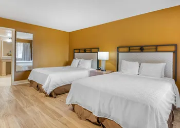 SureStay Hotel by Best Western Camarillo hotel thumbnail 5