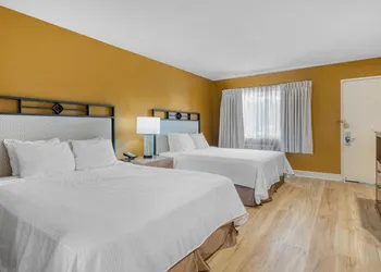 SureStay Hotel by Best Western Camarillo hotel thumbnail 7