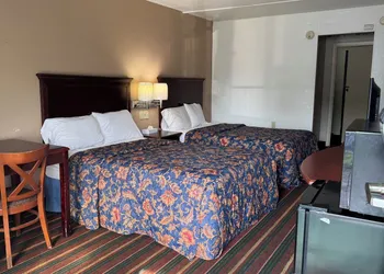 Rodeway Inn Dunmore hotel thumbnail 7