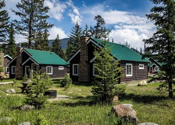 Pine Bungalows hotel thumbnail 8