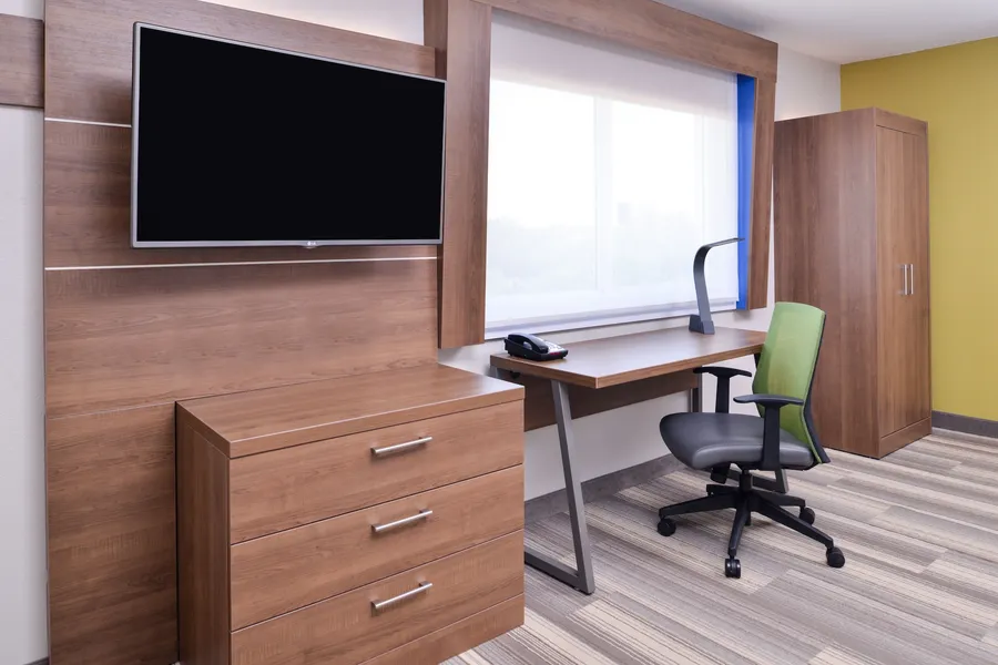 Holiday Inn Express Hotel & Suites Elgin by IHG hotel detail image 2