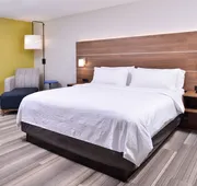 Holiday Inn Express Hotel & Suites Elgin by IHG hotel detail image 3