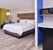 Holiday Inn Express Hotel & Suites Elgin by IHG hotel detail image 4