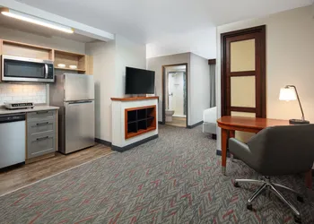 Candlewood Suites Birmingham - Inverness by IHG hotel thumbnail 8