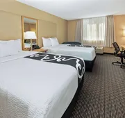 La Quinta Inn & Suites by Wyndham West Palm Beach Airport hotel detail image 7