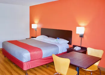 Motel 6 New Stanton, PA hotel thumbnail 3