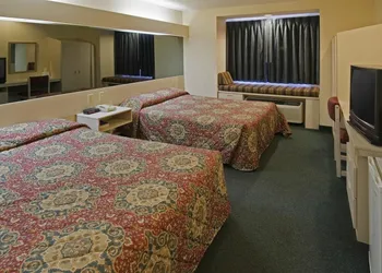 Americas Best Value Inn & Suites McDonough hotel thumbnail 7