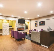 La Quinta Inn & Suites by Wyndham Russellville hotel detail image 4