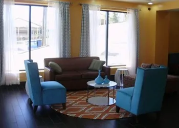 Econo Lodge hotel thumbnail 2