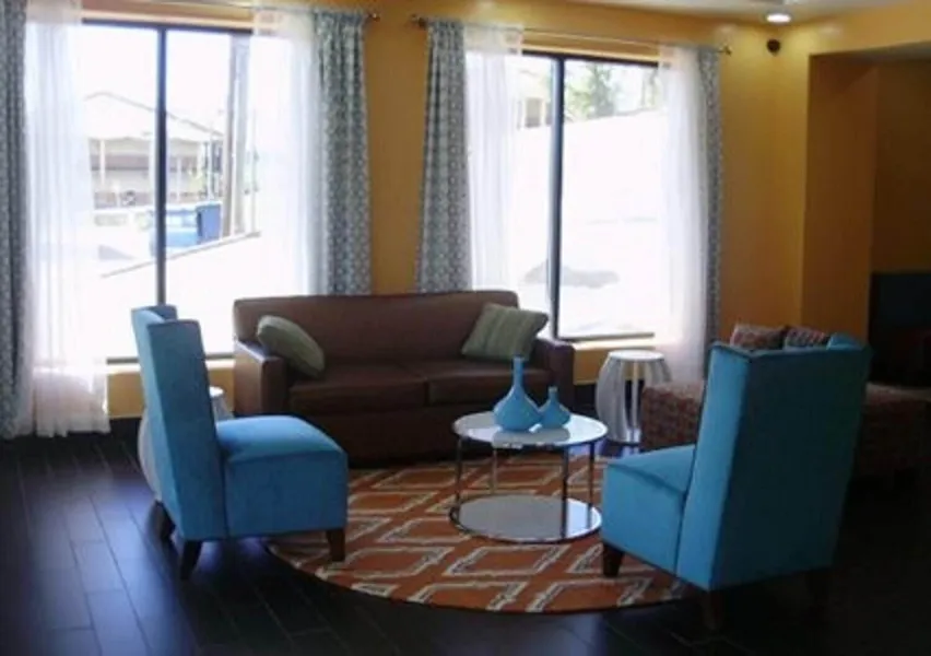 Econo Lodge hotel detail image 2