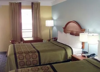 Econo Lodge hotel thumbnail 4