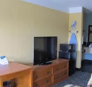 Econo Lodge hotel detail image 7