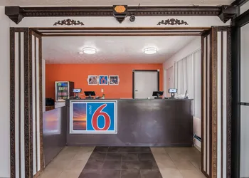 Motel 6 Attalla, AL hotel thumbnail 8