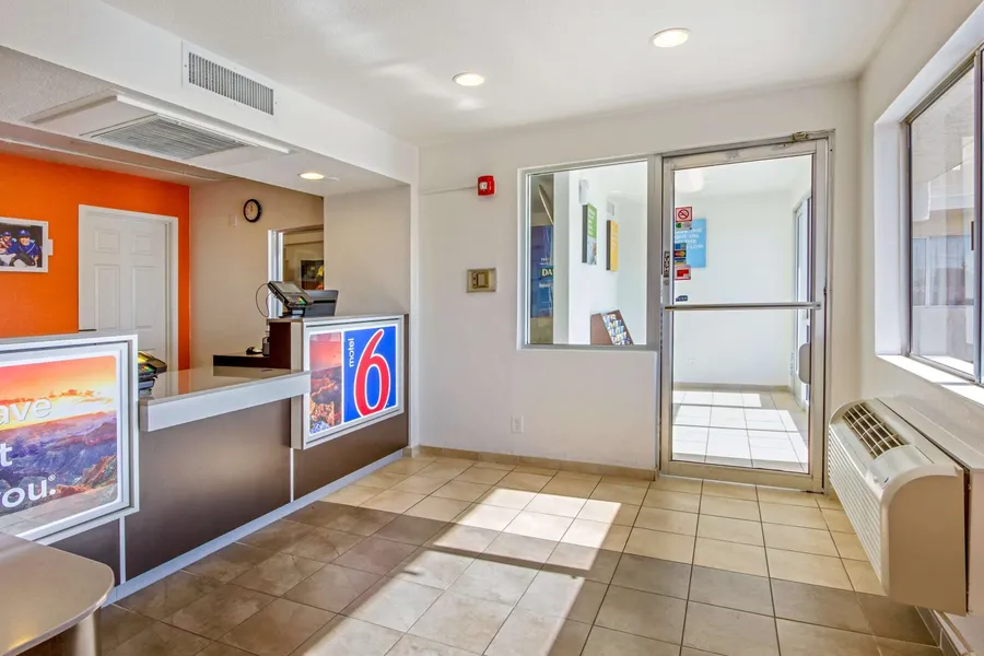 Motel 6 Phoenix North - Bell Road hotel detail image 2