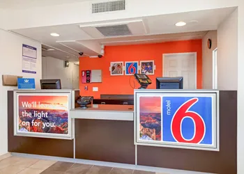 Motel 6 Phoenix North - Bell Road hotel thumbnail 3