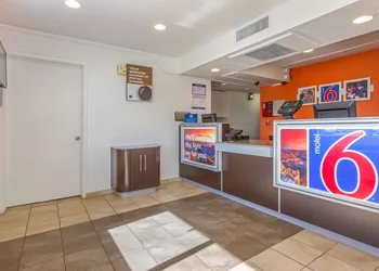 Motel 6 Phoenix North - Bell Road hotel thumbnail 6